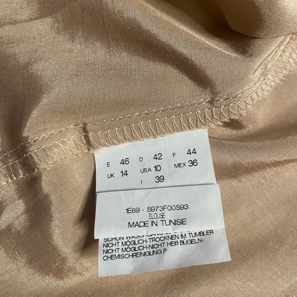 Elena Mirò Beige Metallic Button-Down Blouse – Size 46 (USA 10) - Picture 9 of 9